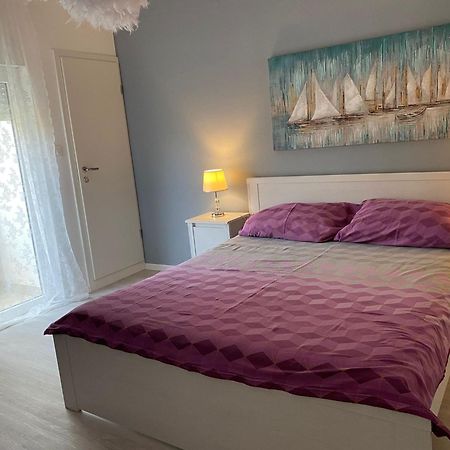 Apartments Mare Banjol Eksteriør billede