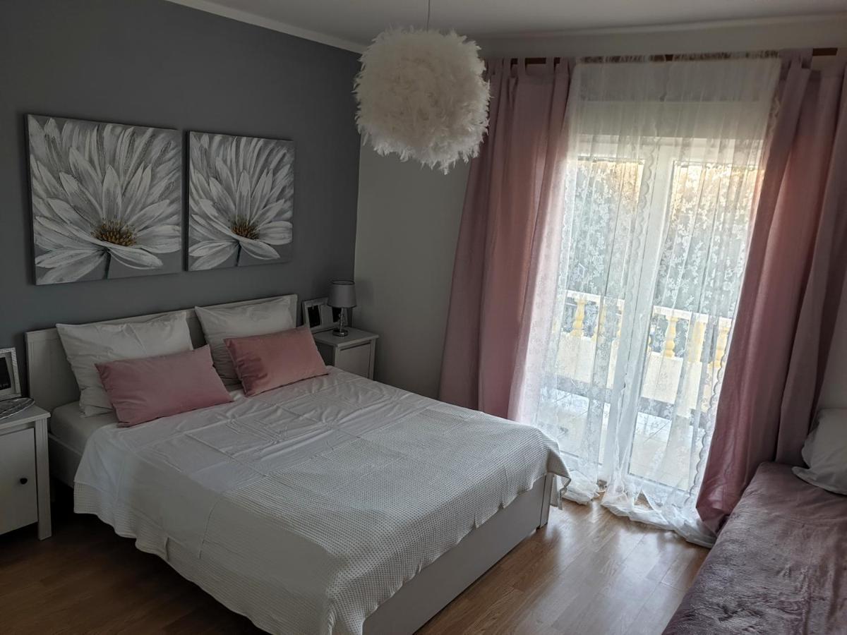 Apartments Mare Banjol Eksteriør billede