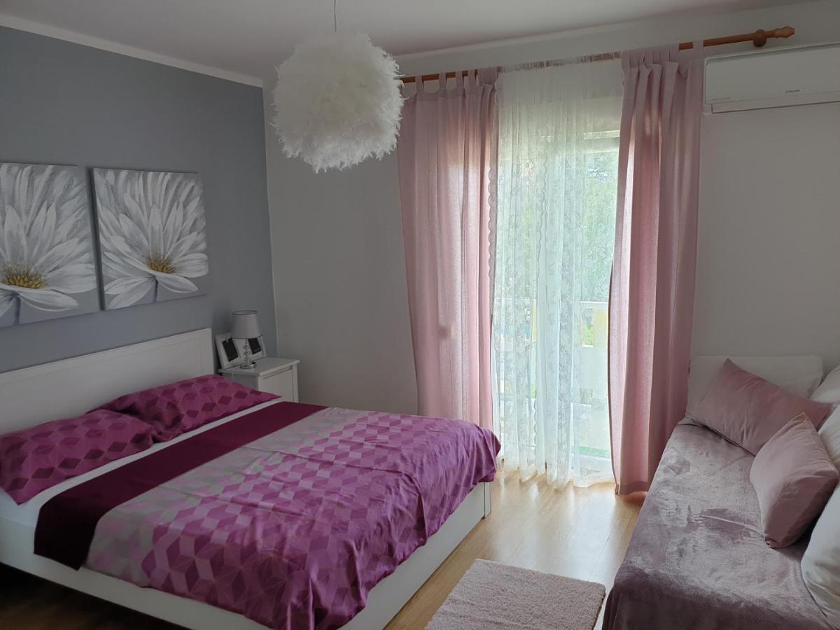 Apartments Mare Banjol Eksteriør billede